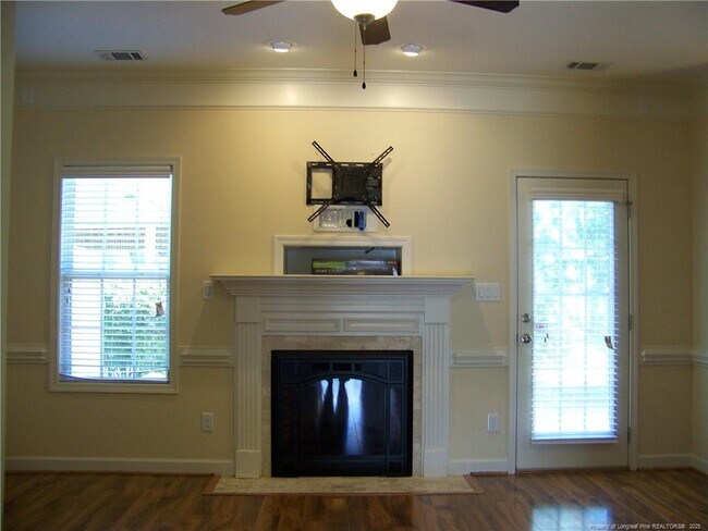 Building Photo - 1134 Braybrooke Pl