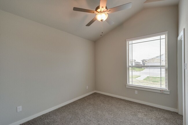 Building Photo - GORGEOUS 3 BEDROOM FOUR PLEX LOCATED IN MI...