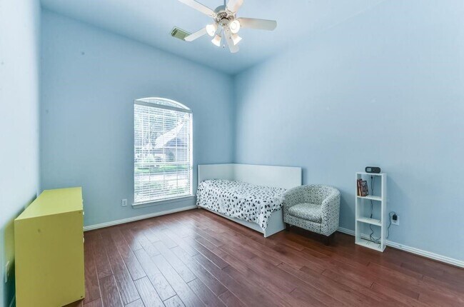 Building Photo - 31 N Warbler Bend Cir