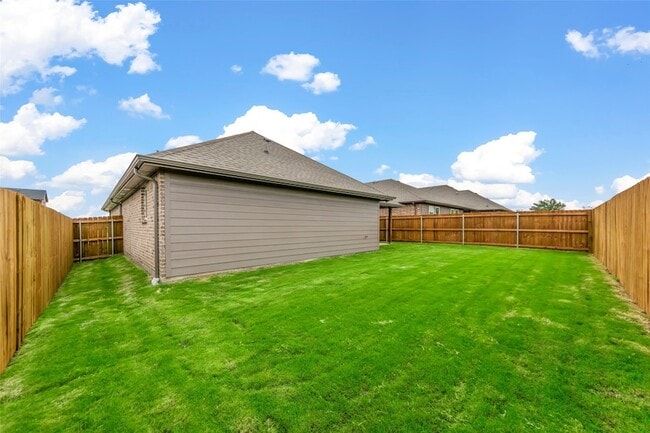 Building Photo - 1301 Brad Kellar Dr