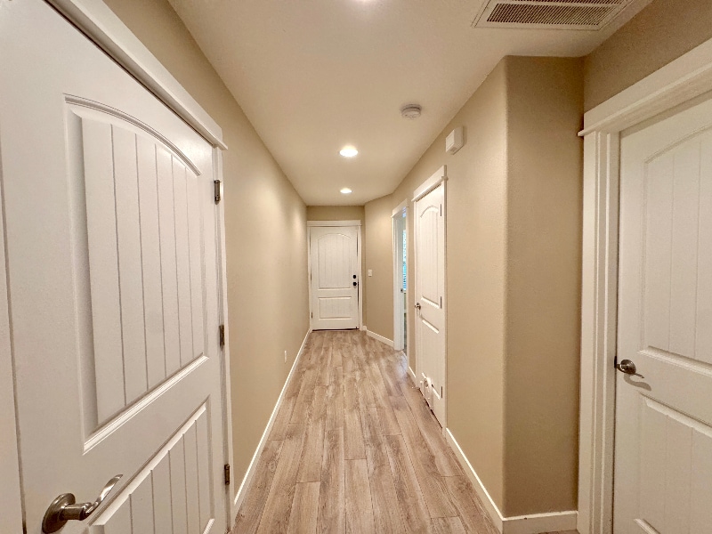 Building Photo - 5021 NE 29th Ave