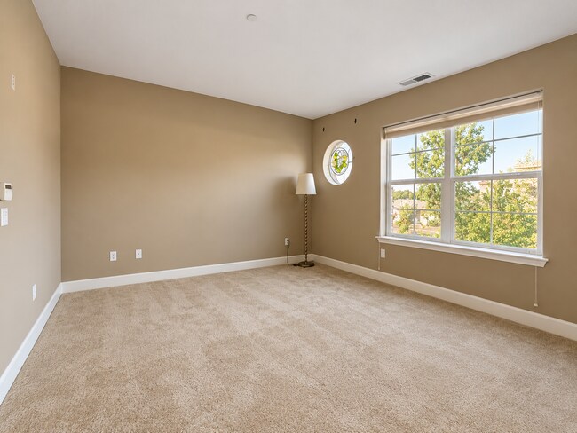 Building Photo - 41911 Cerchio Terrace