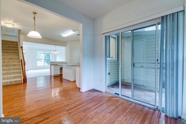 Building Photo - 13129 Park Crescent Cir