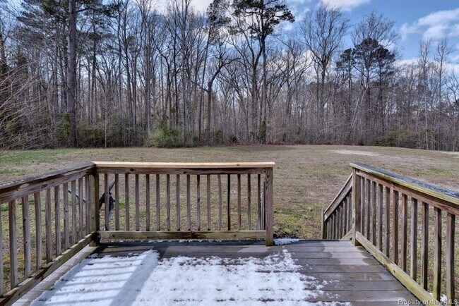 Building Photo - 104 Chanticleer Ct