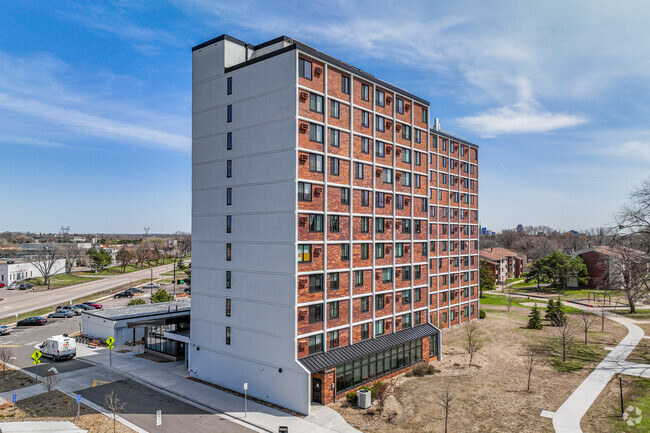 Building Photo - Wilder Square