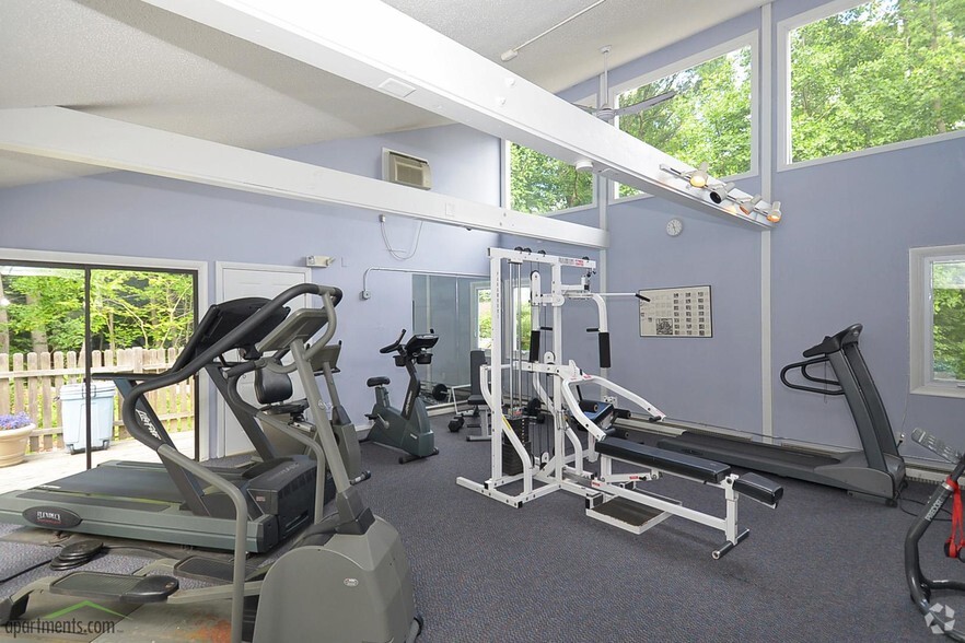 Fitness Center - Hamden Centre