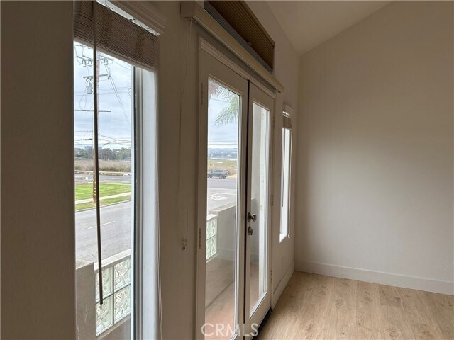 Building Photo - 379 Monte Vista Ave