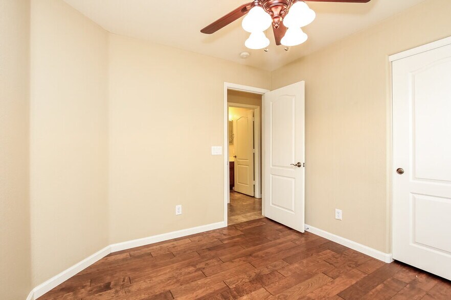 Building Photo - 2515 W Gambit Trail