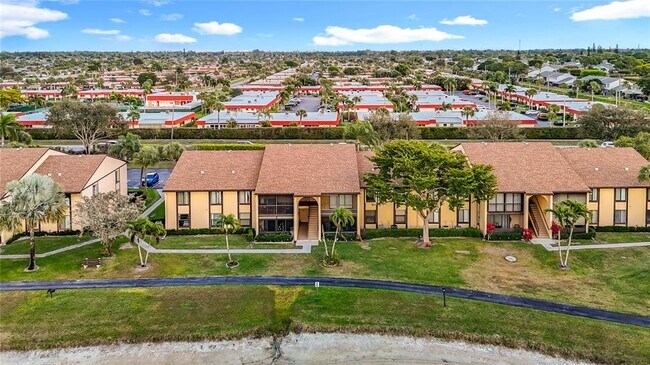 Building Photo - 826 Sky Pine Way