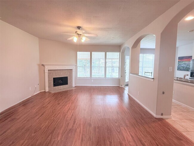 Building Photo - 13907 Normandy Ct