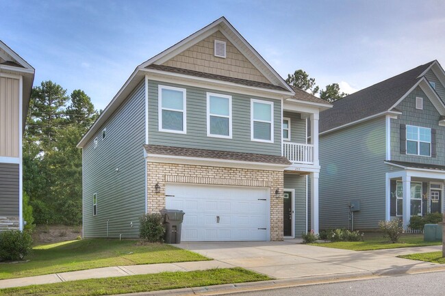 Building Photo - 3 Bedroom 2.5 Bath in Grovetown!