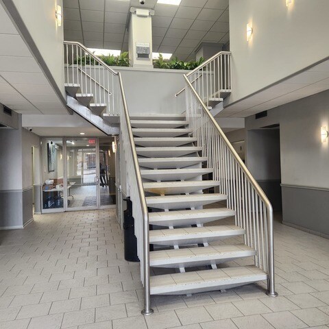 Building Photo - 7234 W North Ave