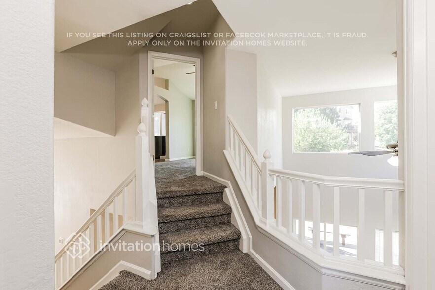 Building Photo - 8495 Bluegrass Cir