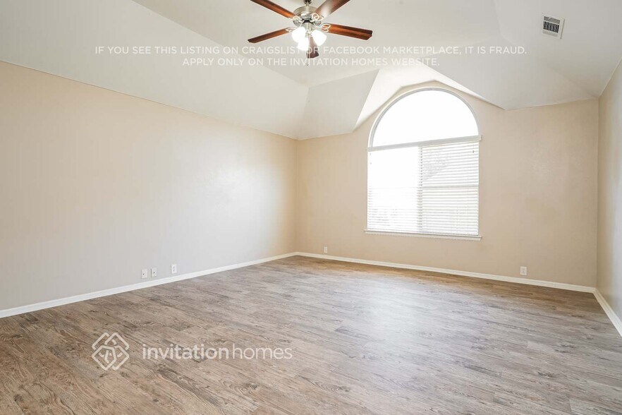 Building Photo - 1813 Rim Rock Tr