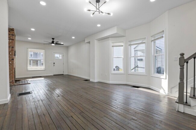 Building Photo - 187 Avondale Ave