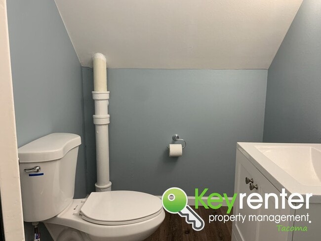 Building Photo - Recently Remodeled 3bd/1.5Bath Tacoma House!