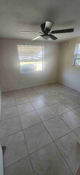 Building Photo - 5653 Andrea Dr