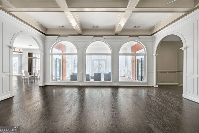 Building Photo - 300 Island Cove Dr