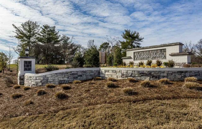 Building Photo - Spacious 4-Bedroom Home w/ Loft