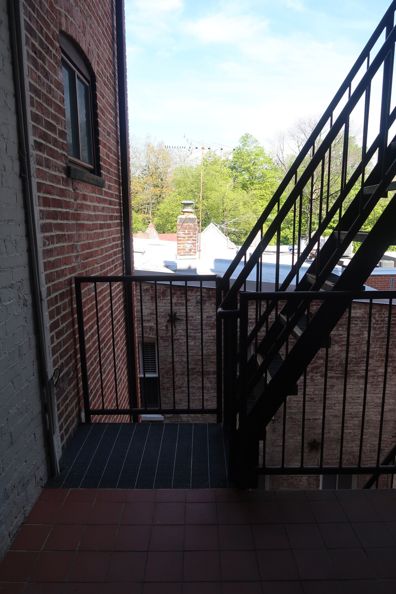 Building Photo - 3014 Dent Pl NW