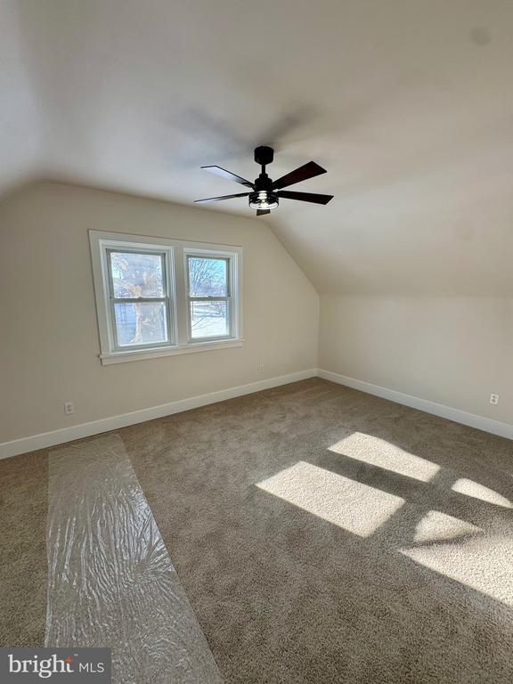 Building Photo - 927 Hamilton St