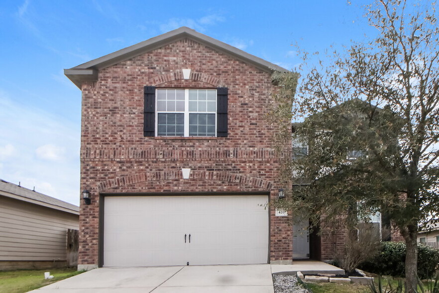 Primary Photo - 420 Sapphire Ln
