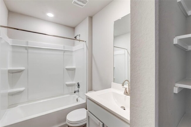 Building Photo - 5708 Berriweather Dr