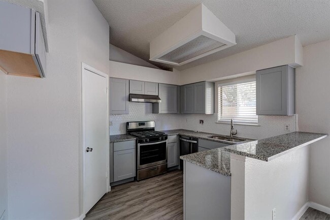 Building Photo - 3401 Larkspur Way