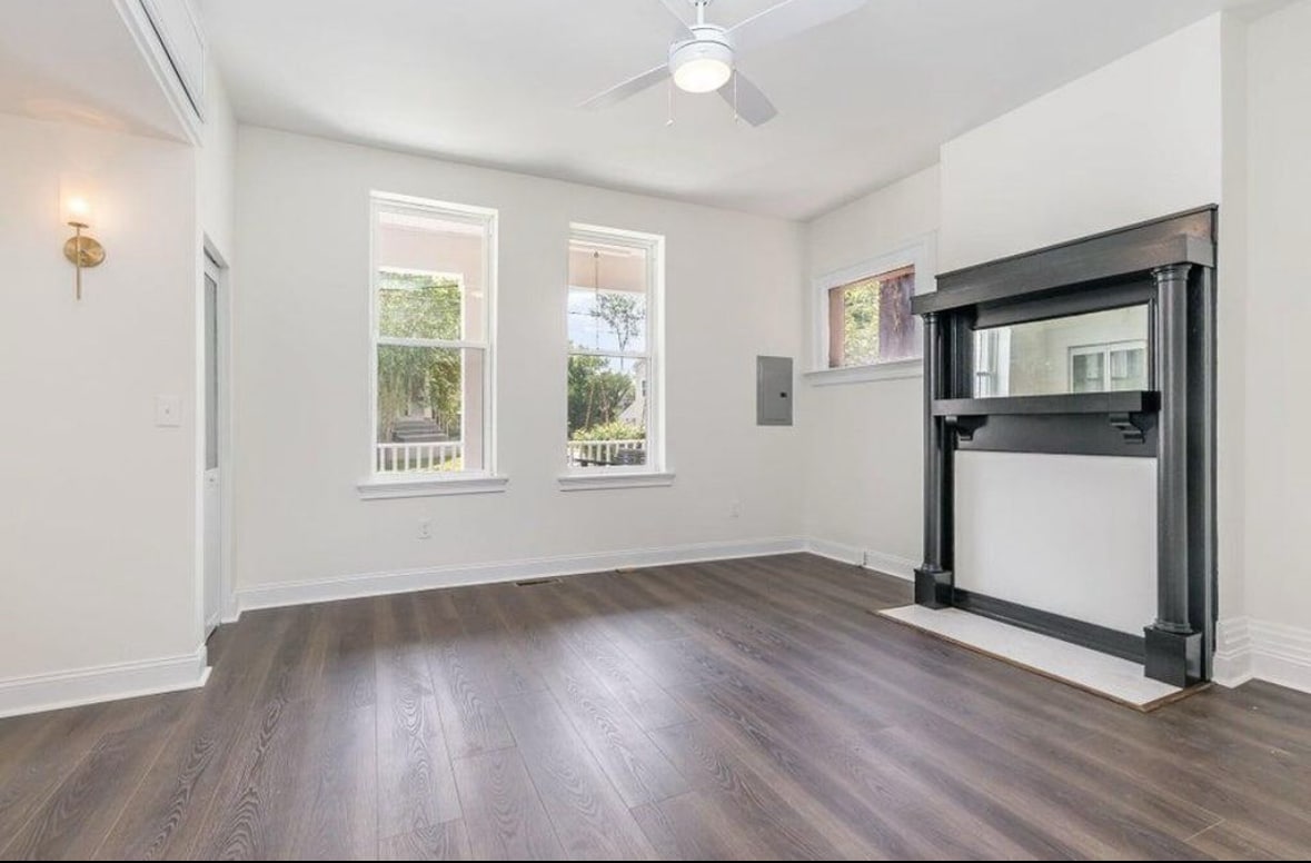 Master Bedroom - 1517 Garrard St