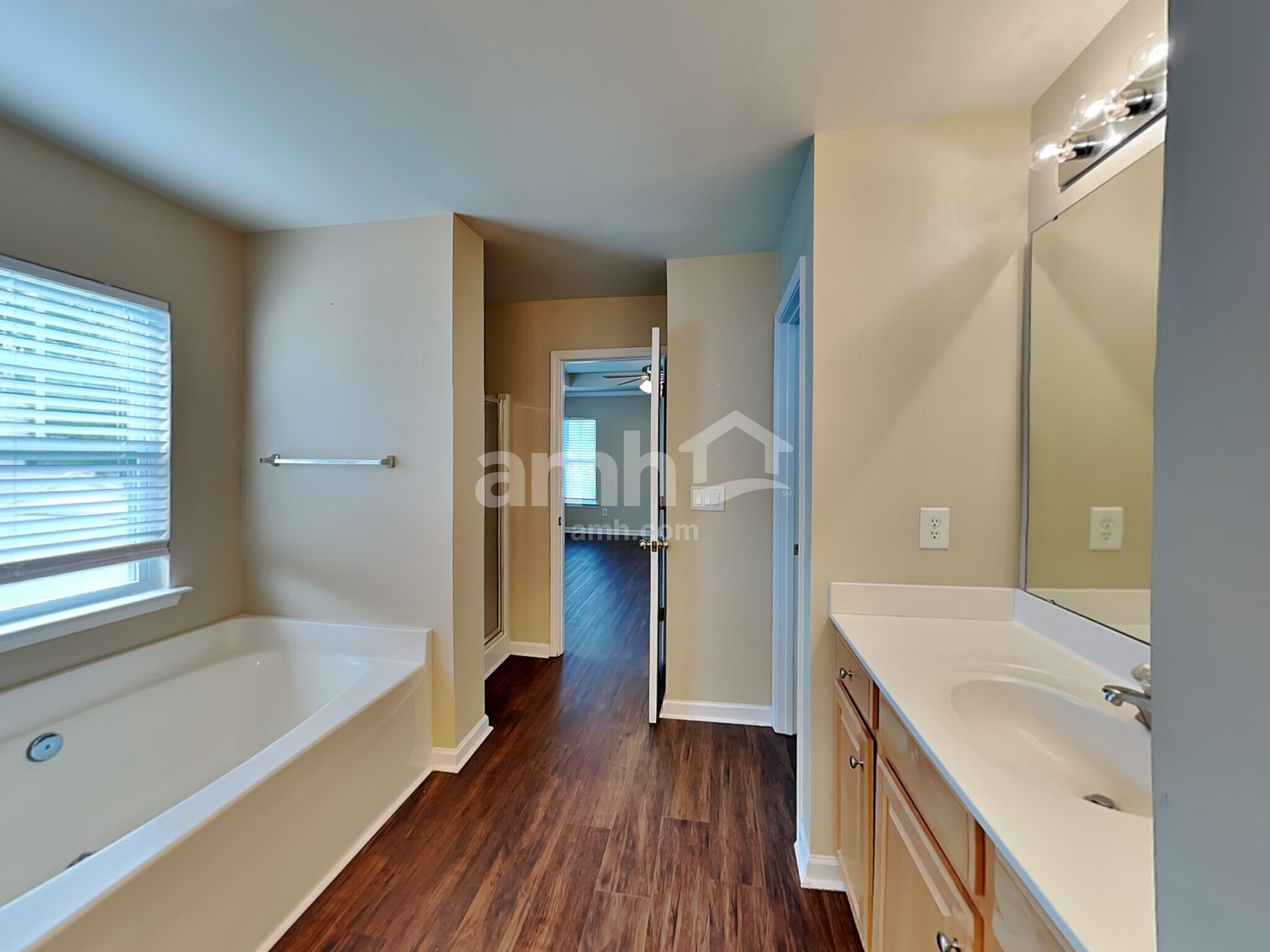 Building Photo - 13207 Meadowmere Rd