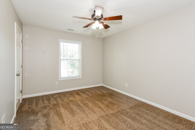 Building Photo - 313 Split Rail Way