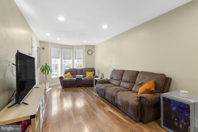 Building Photo - 134 S 46th St