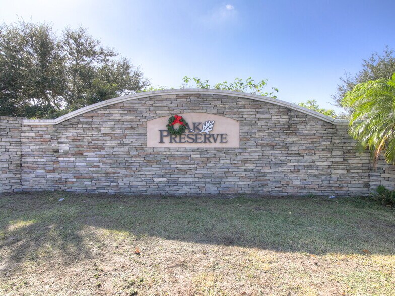 Building Photo - 5002 Quercus Loop