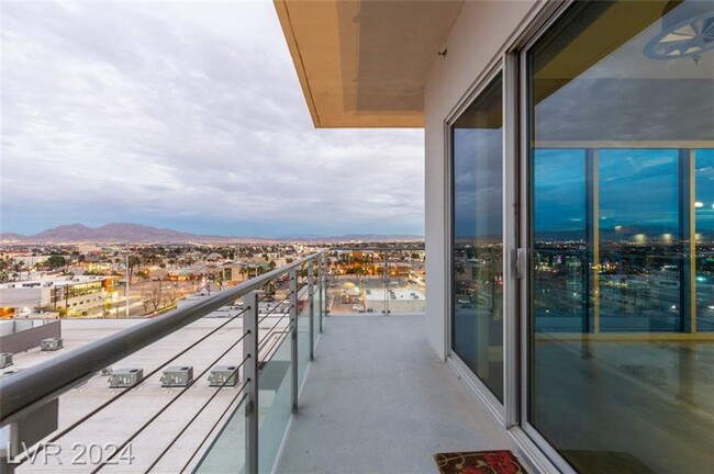 Building Photo - NEWPORT LOFTS--MAGNIFICENT PANORAMIC VIEWS...