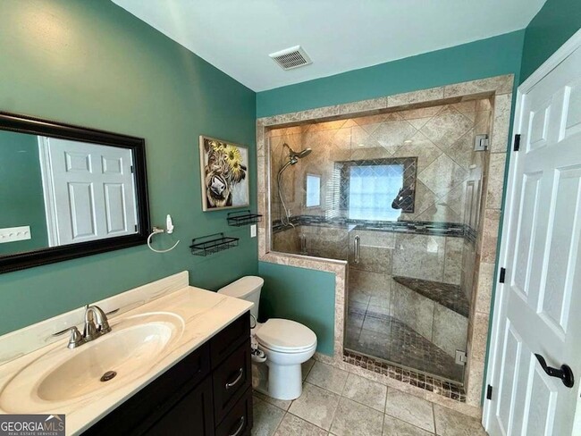 Building Photo - 22 Valley Creek Dr SW