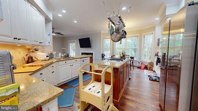 Building Photo - 2007 Mayfair McLean Ct