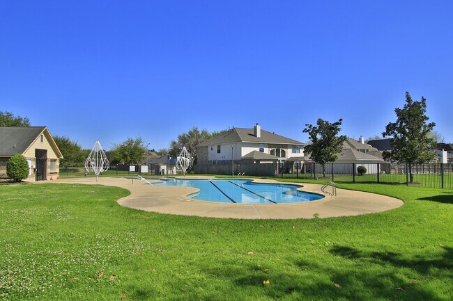 Building Photo - 17935 Gable Oak Ln