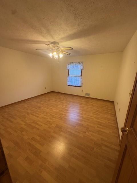 Building Photo - 5677 Bentley Rd