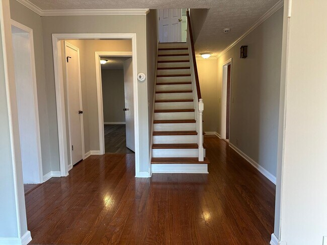 Building Photo - FOR LEASE - 4 Bed, 4 Bath, 5000sqft, 1.5 a...