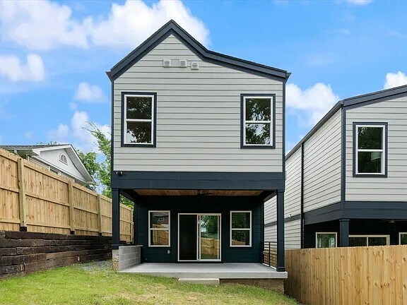 Building Photo - 2128 12th Ave N