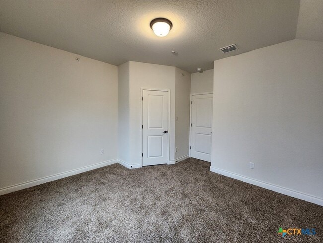 Building Photo - 340 Untermaier St