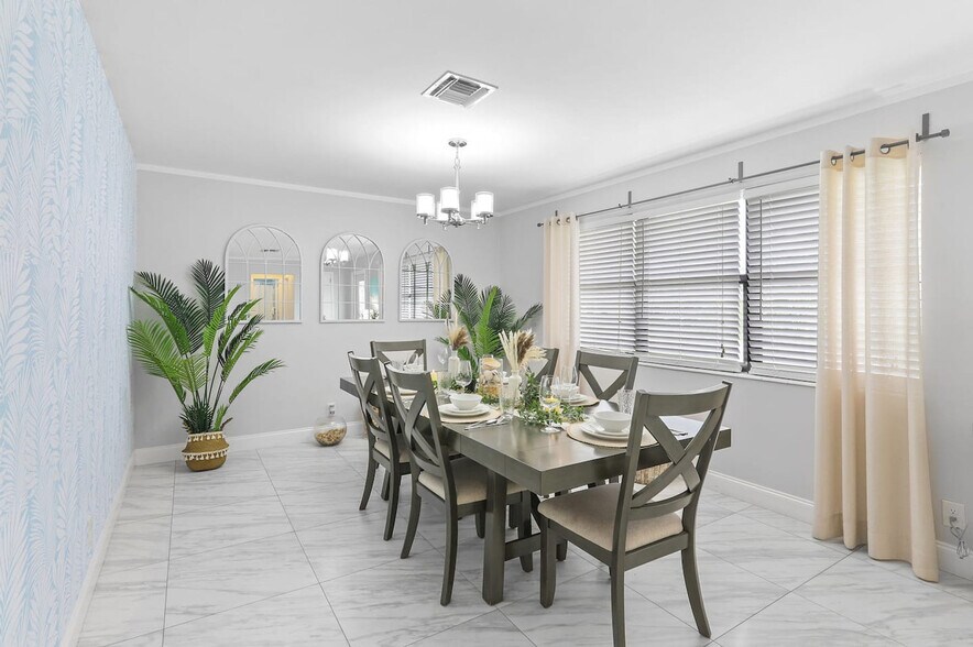 Building Photo - 4416 Fuschia Cir S