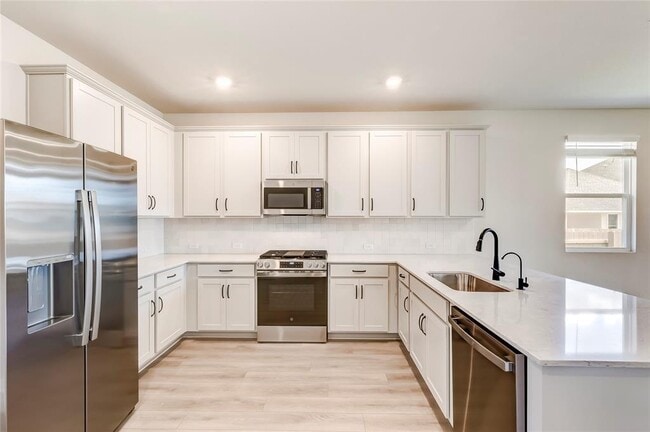 Building Photo - 133 Silverleaf Spur