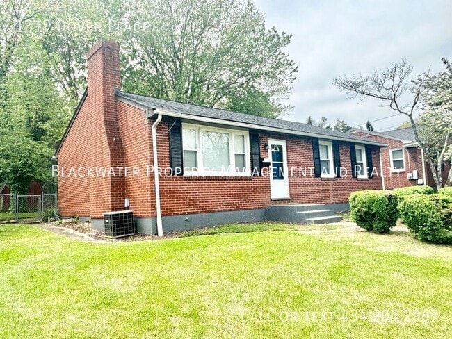 Building Photo - 1319 Dover Pl