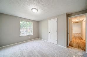 Building Photo - 305 Hembree Forest Cir