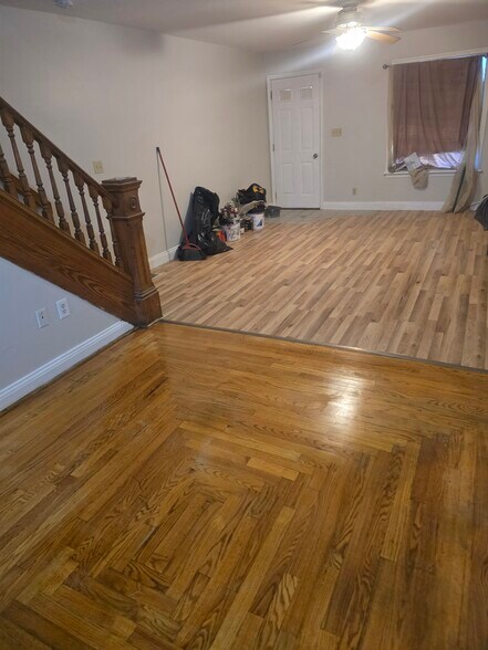 Building Photo - 521 W Greenleaf St