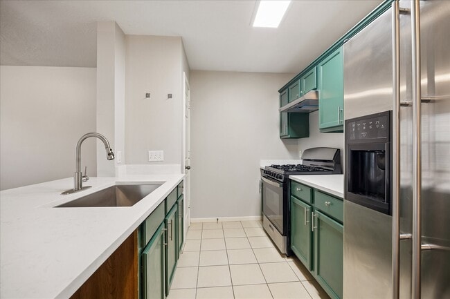 Building Photo - 1510 Robin St