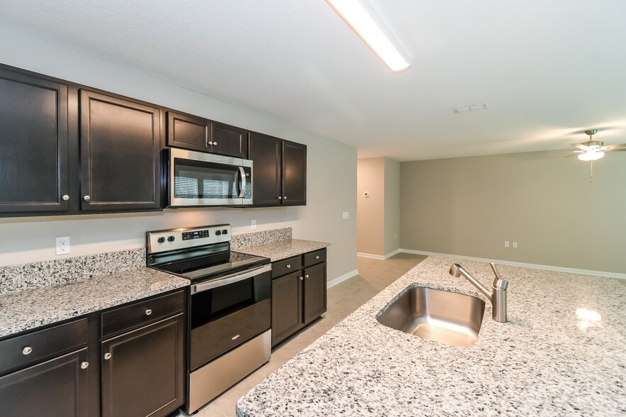 Building Photo - 9148 Udell Ln