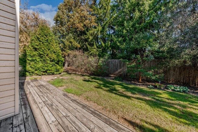 Building Photo - 800 E Saratoga Cir