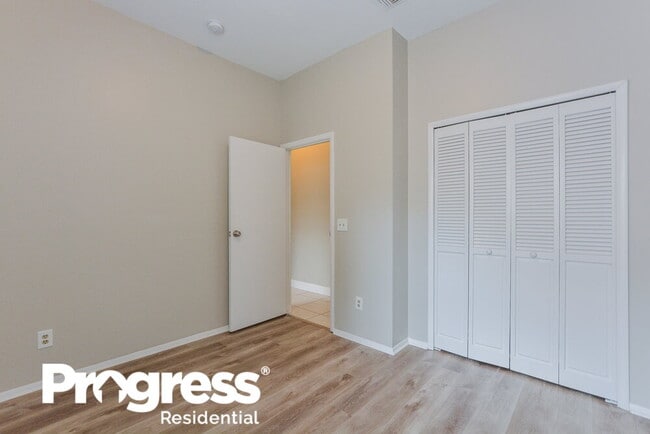 Building Photo - 10119 Pink Carnation Ct